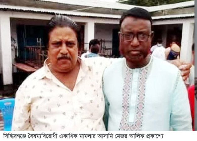 সিদ্ধিরগঞ্জে বৈষম্যবিরোধী একাধিক মামলার আসামি মেজর আলিফ প্রকাশ্যে