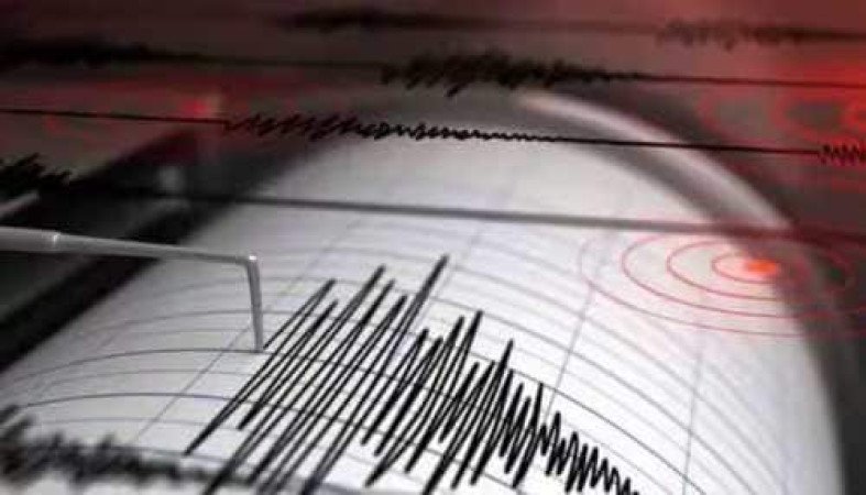 নিশুতি রাতে কেঁপে উঠল মাটি: সীমান্তের ওপারে কম্পন, আতঙ্কে নির্ঘুম চট্টগ্রাম