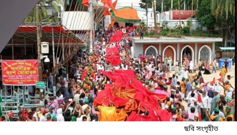 গান-বাজনাহীন ওরসে ভক্তদের আক্ষেপ, তবুও শাহজালাল (রহ.)-এর মাজার  সিলেটে মানুষের ঢল